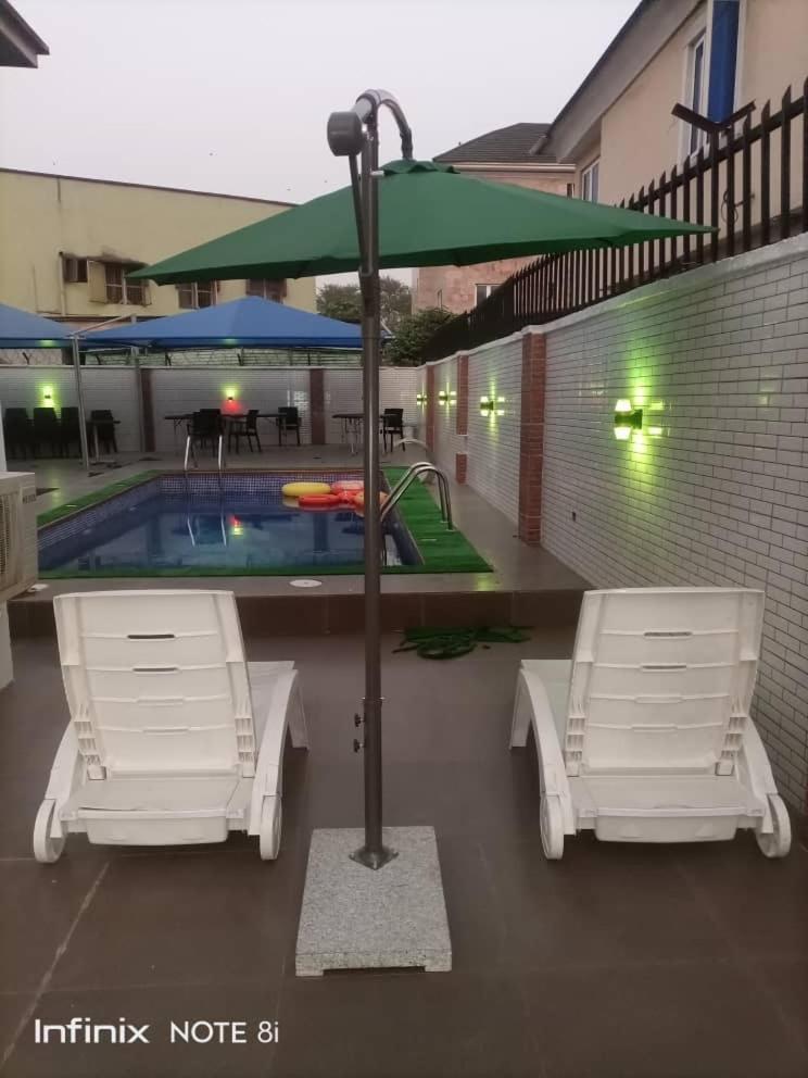 White Gold Hotel إيكجا المظهر الخارجي الصورة