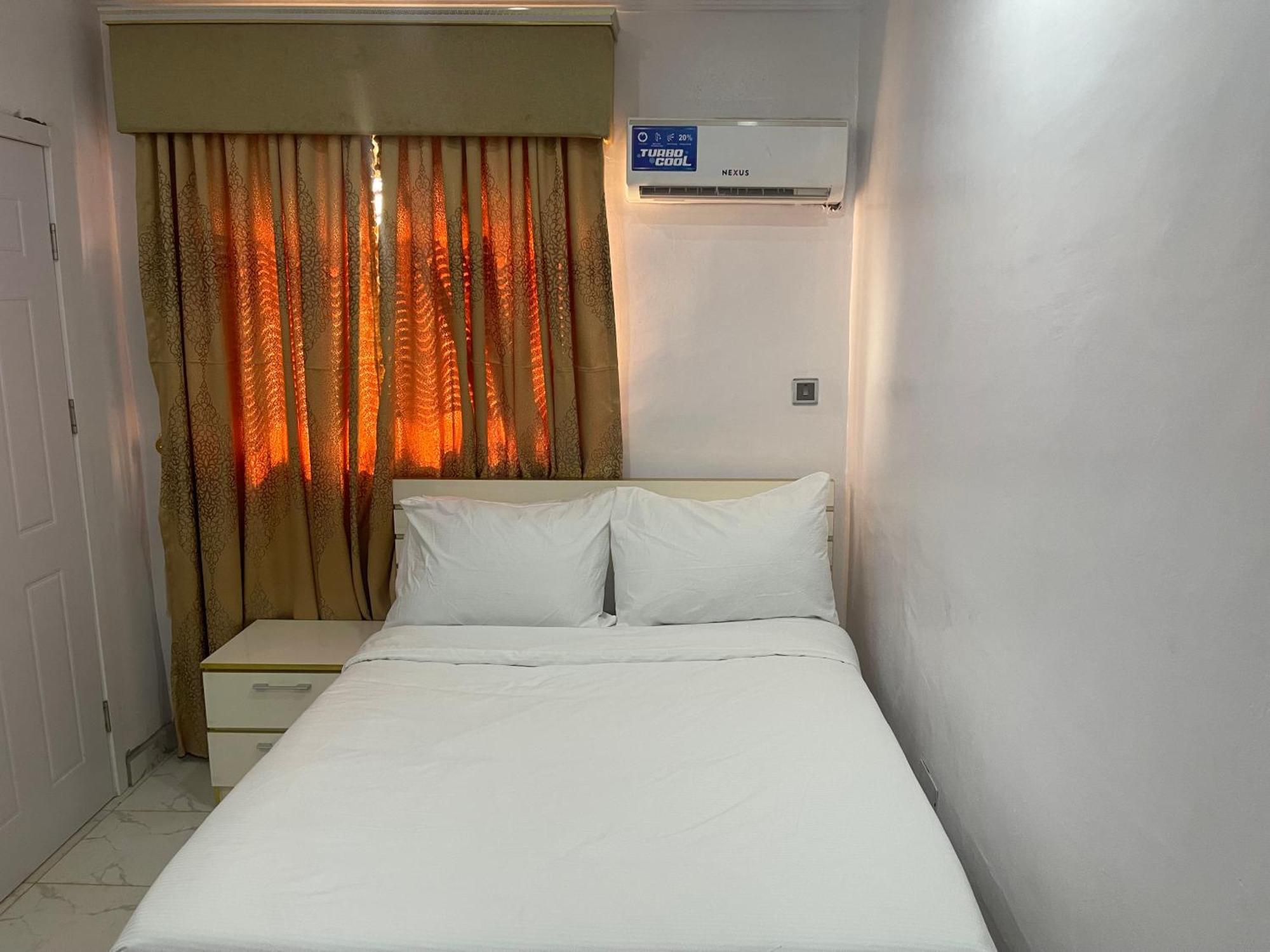 White Gold Hotel إيكجا المظهر الخارجي الصورة