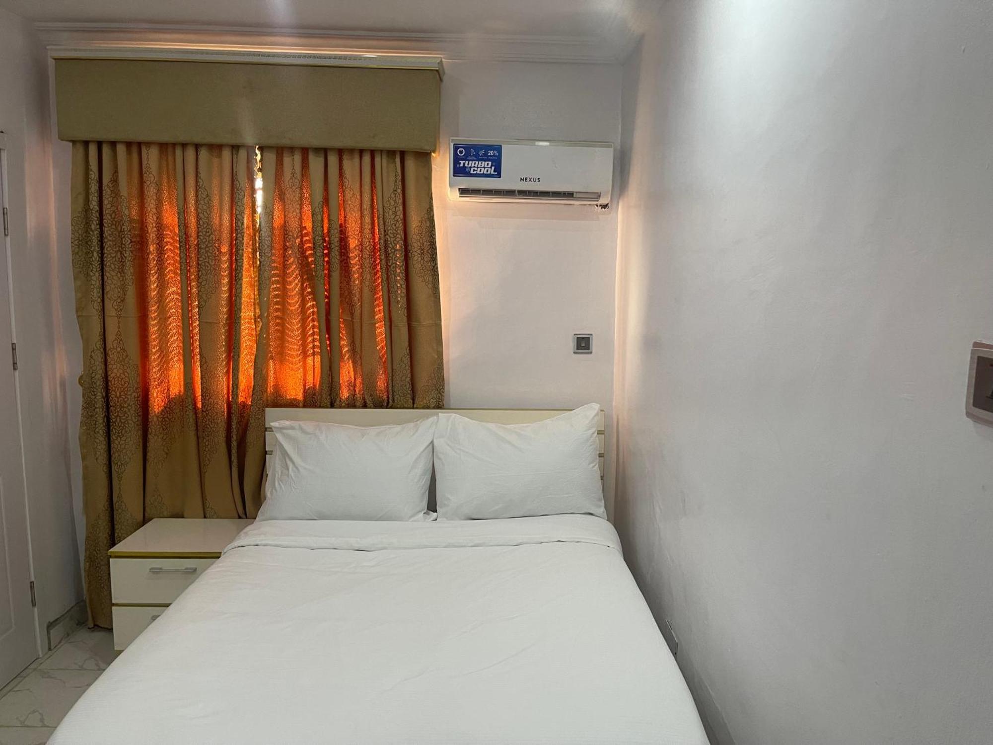 White Gold Hotel إيكجا المظهر الخارجي الصورة