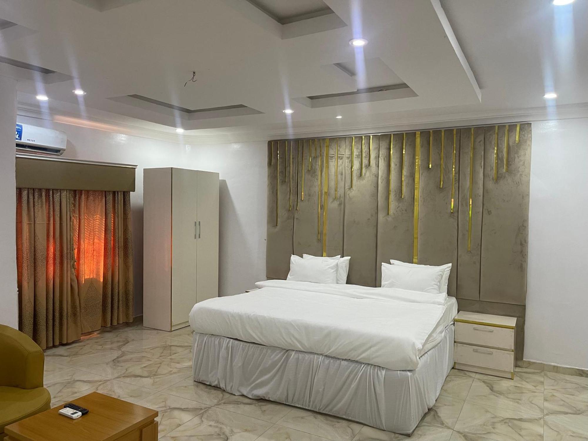 White Gold Hotel إيكجا المظهر الخارجي الصورة